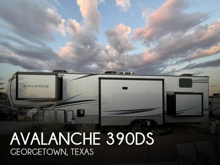 Thumbnail Photo undefined for 2022 Keystone Avalanche 390DS